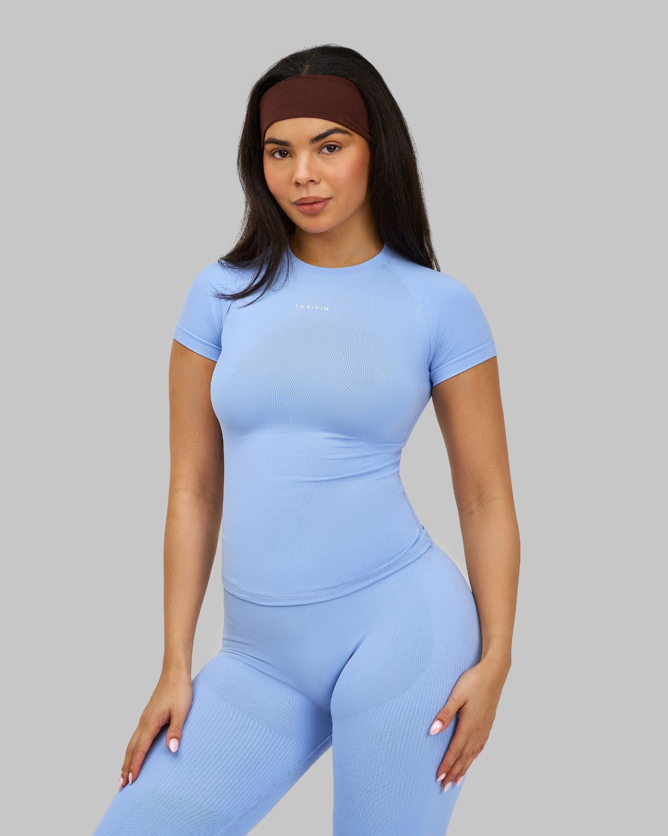 Alex is 5’5” and wears size XS.