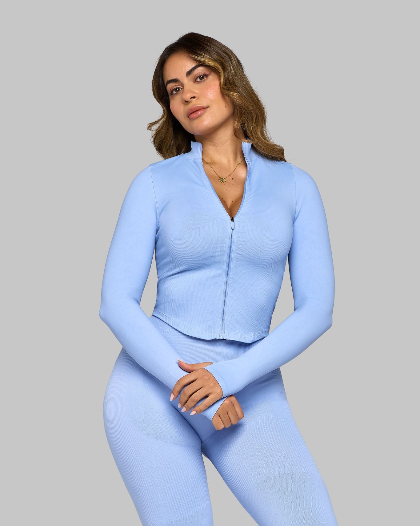 Chiara is 168cm and wears size S.