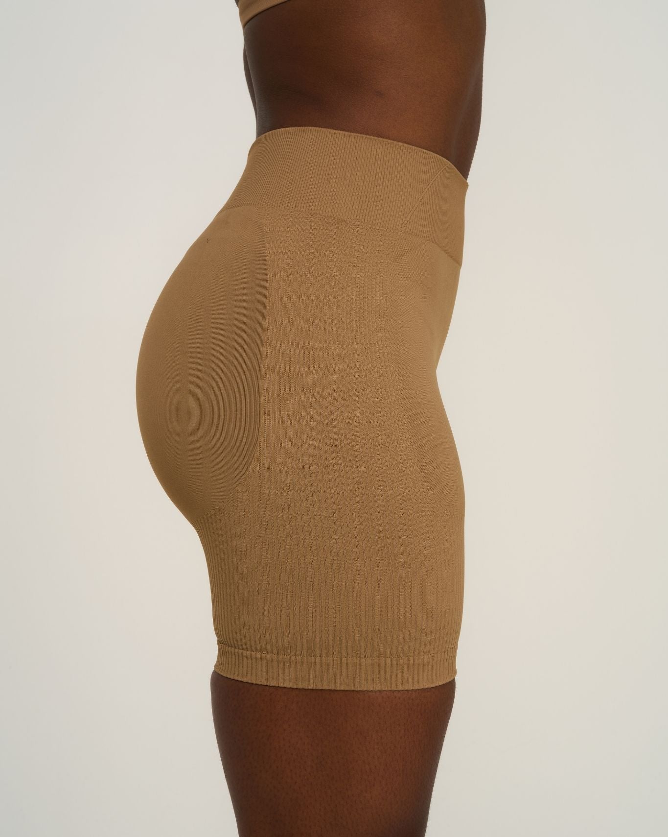 Elevate™ Sculpting Mid Waist Scrunch Shorts | Toffee