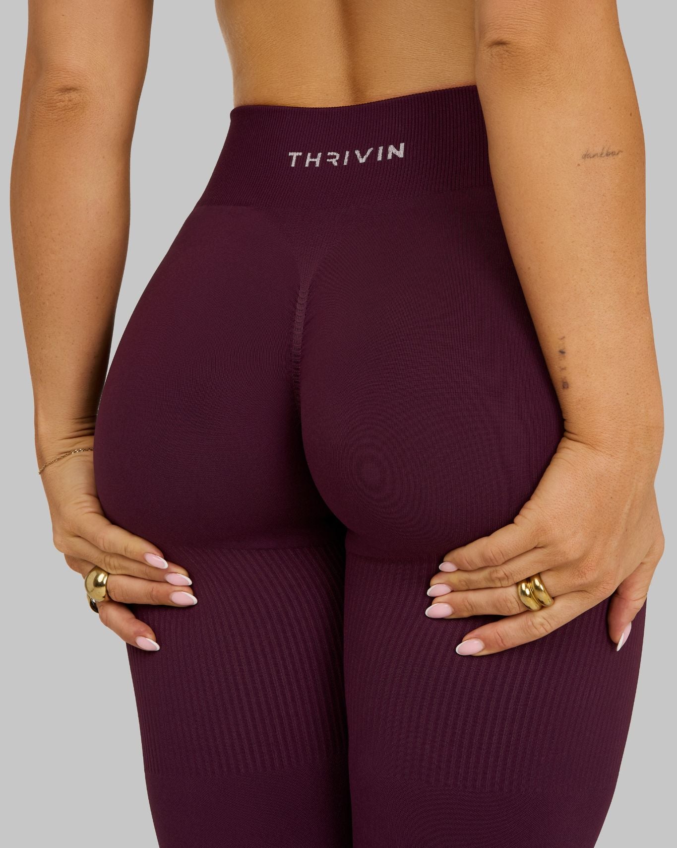 Elevate Ribbed Mid-Waisted Contour Leggings | Winter Plum