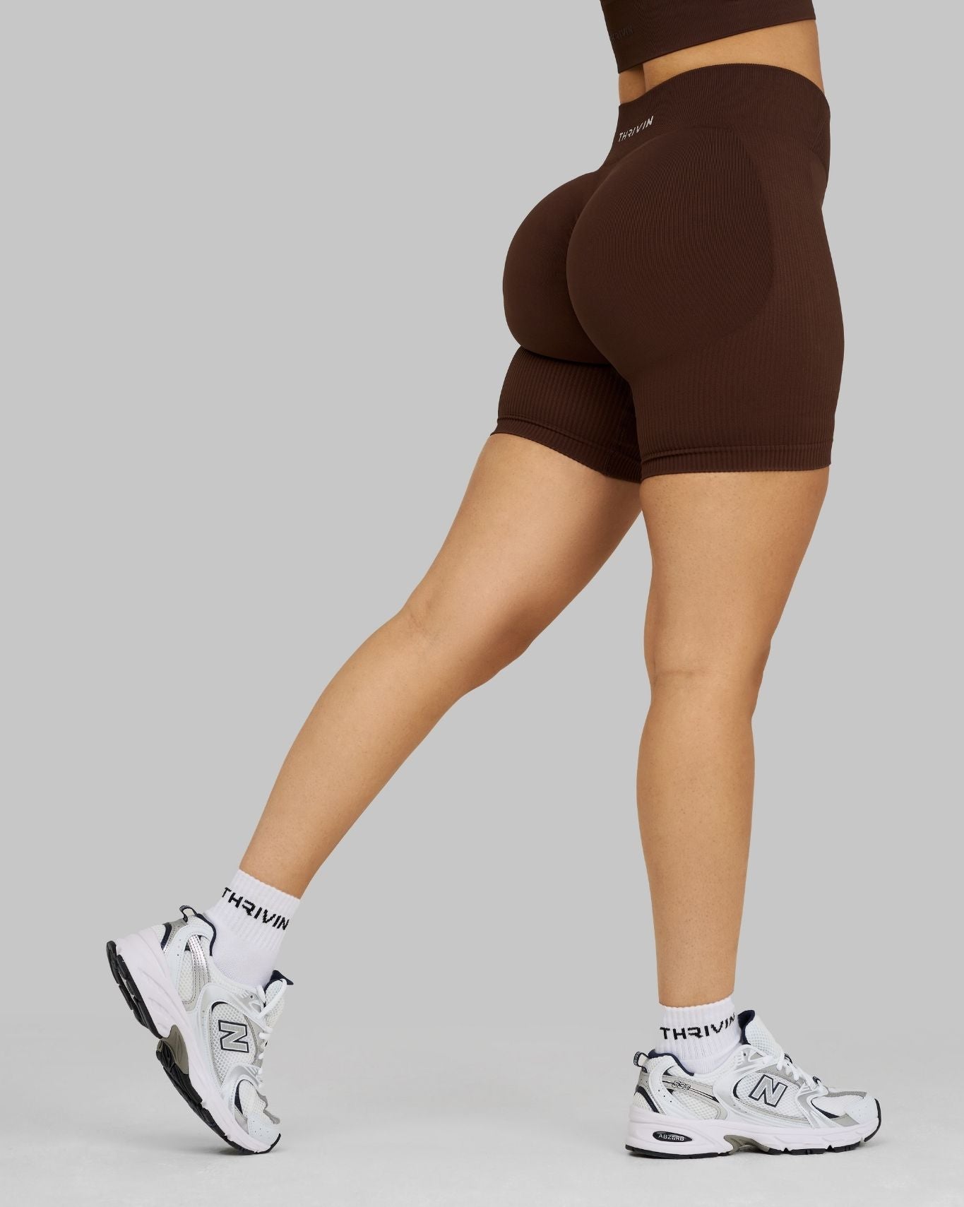 Elevate Ribbed Mid-Waisted Contour Shorts | Bourbon Brown