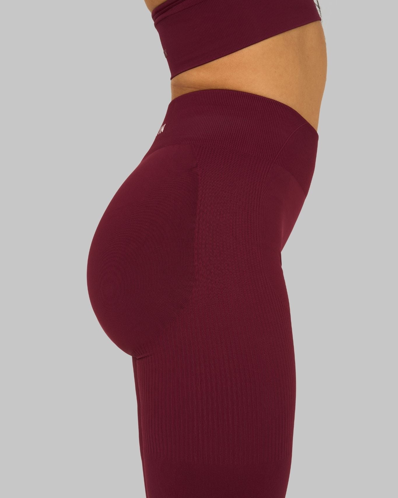 Elevate Ribbed Mid-Waisted Contour Leggings | Cranberry