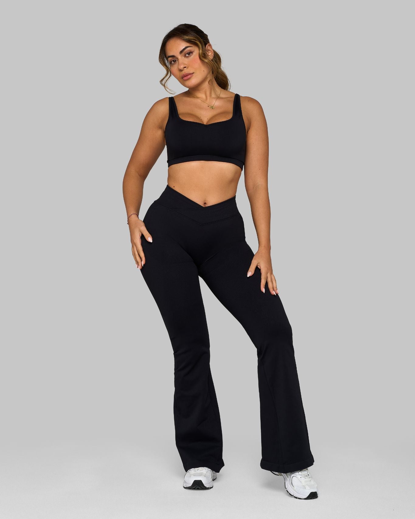 Elevate V-Waist Flared Leggings | Night Black