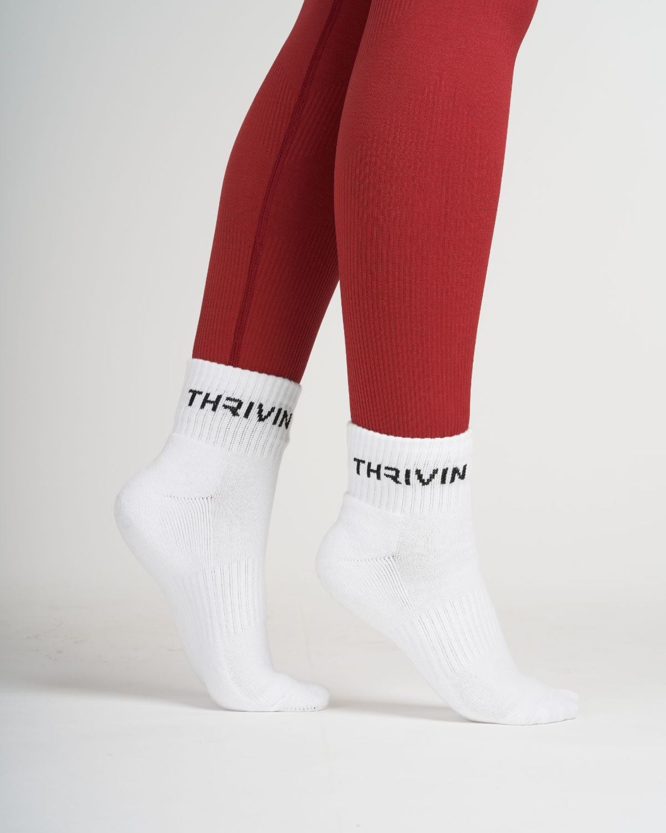 THRIVIN Silk Socks "White"