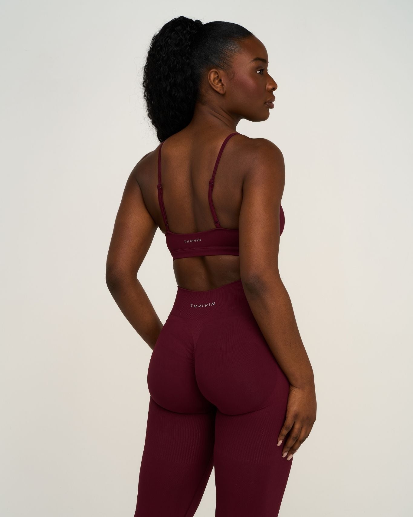 Elevate™ Sculpting Seamless Scoop Neck Bra | Merlot