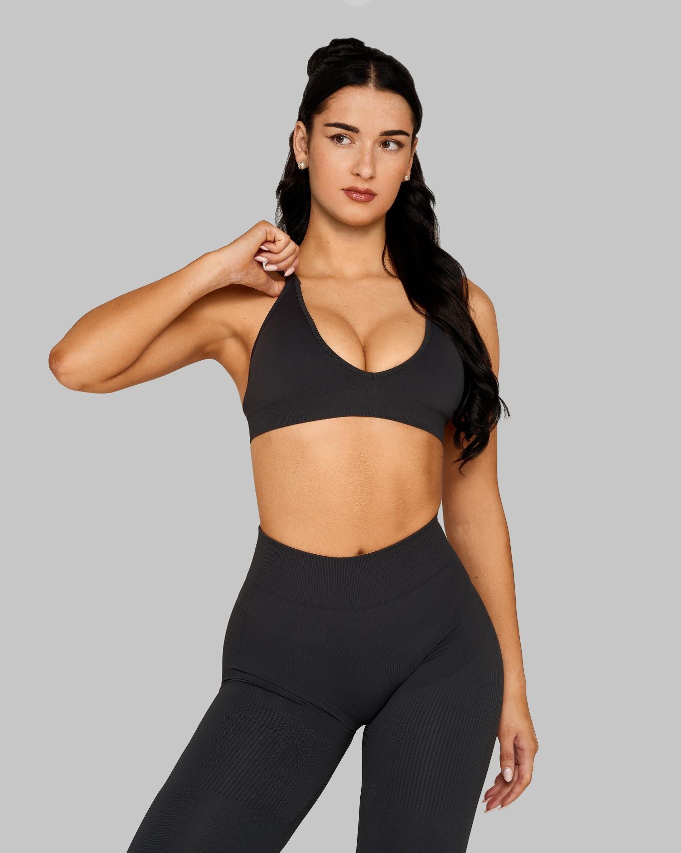 Elevate V-Neck Sculpt Seamless Bra | Charcoal Grey