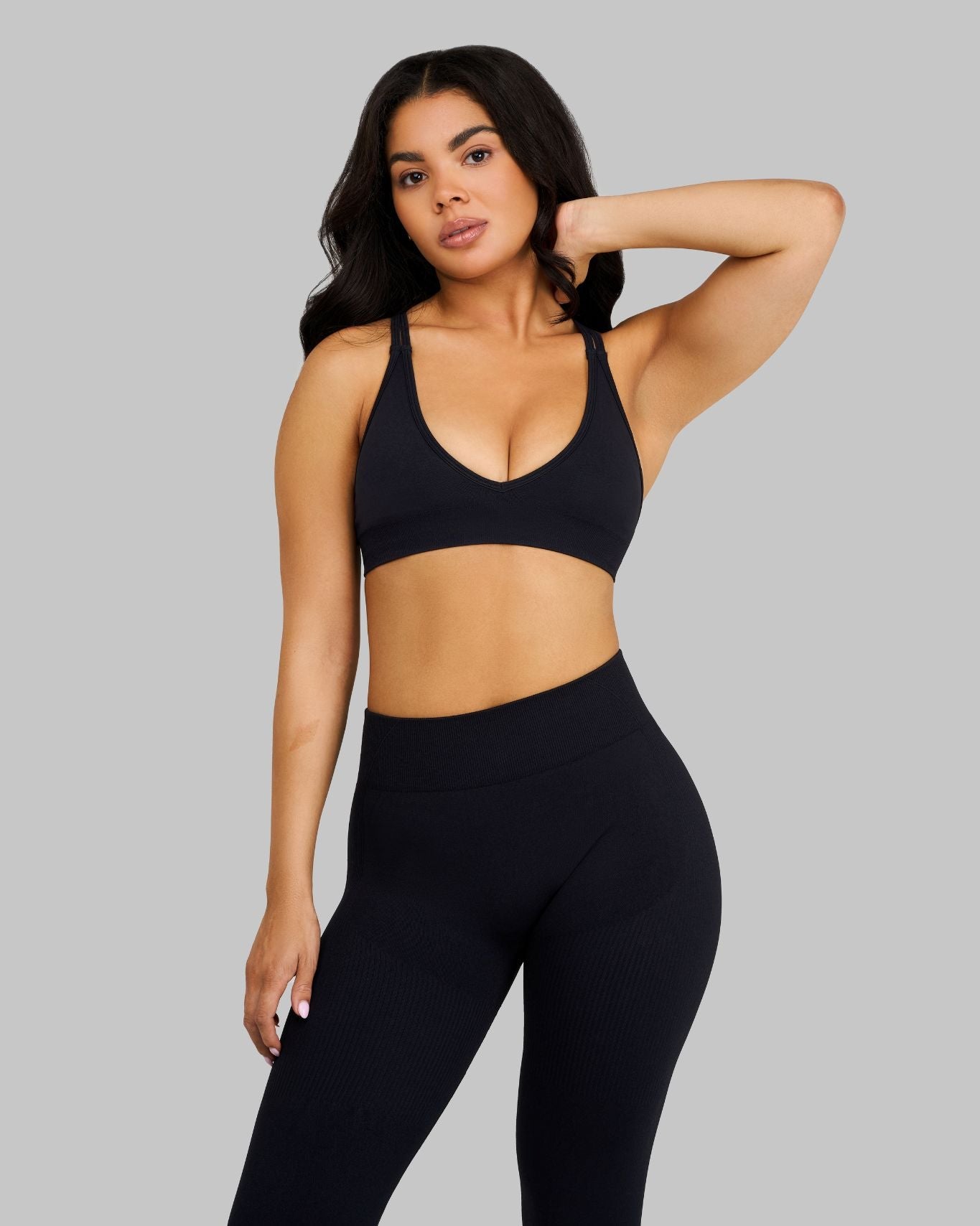 Elevate V-Neck Sculpt Seamless Bra | Night Black