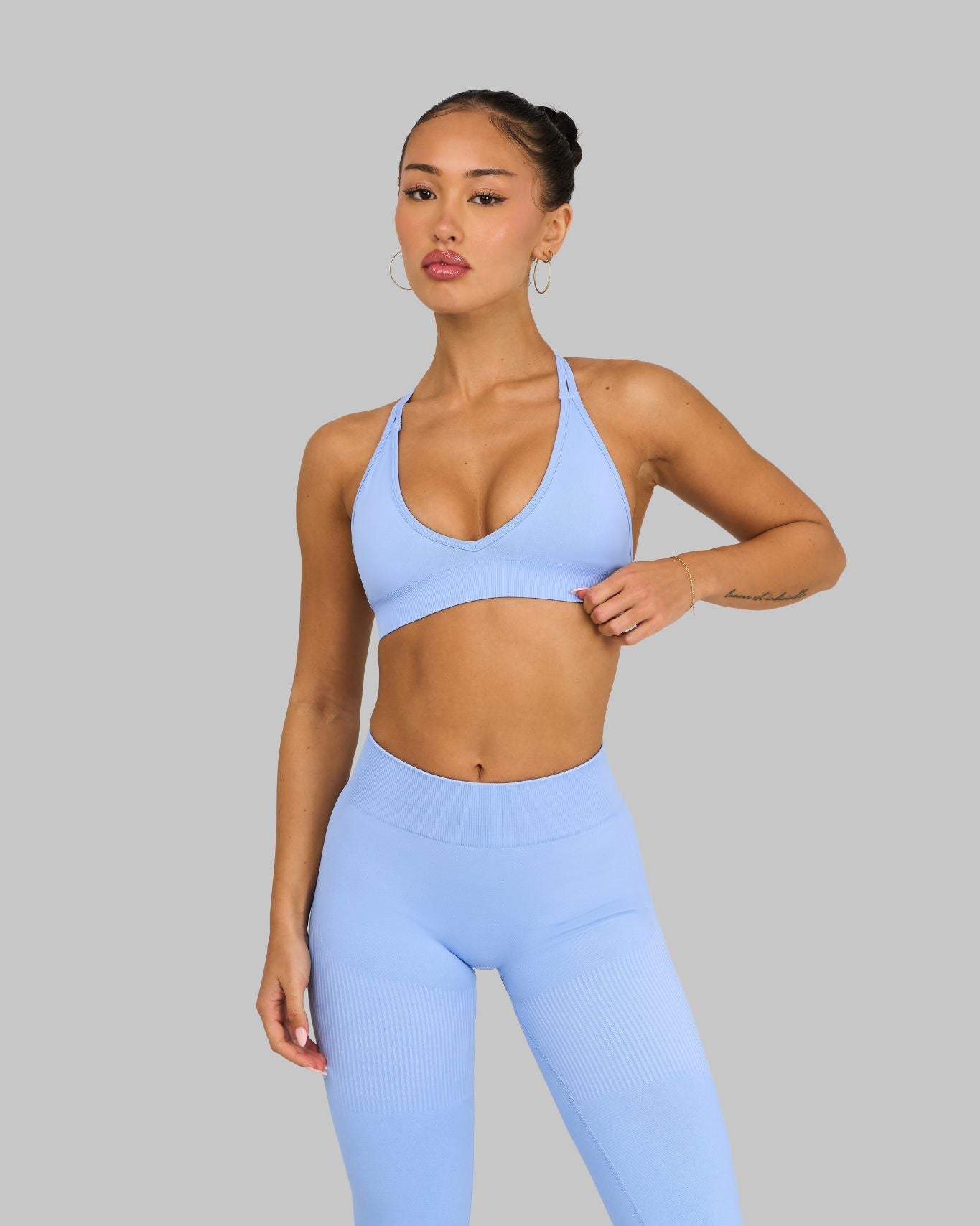 Chiara V-Neck Sculpt Seamless Bra | Glacier