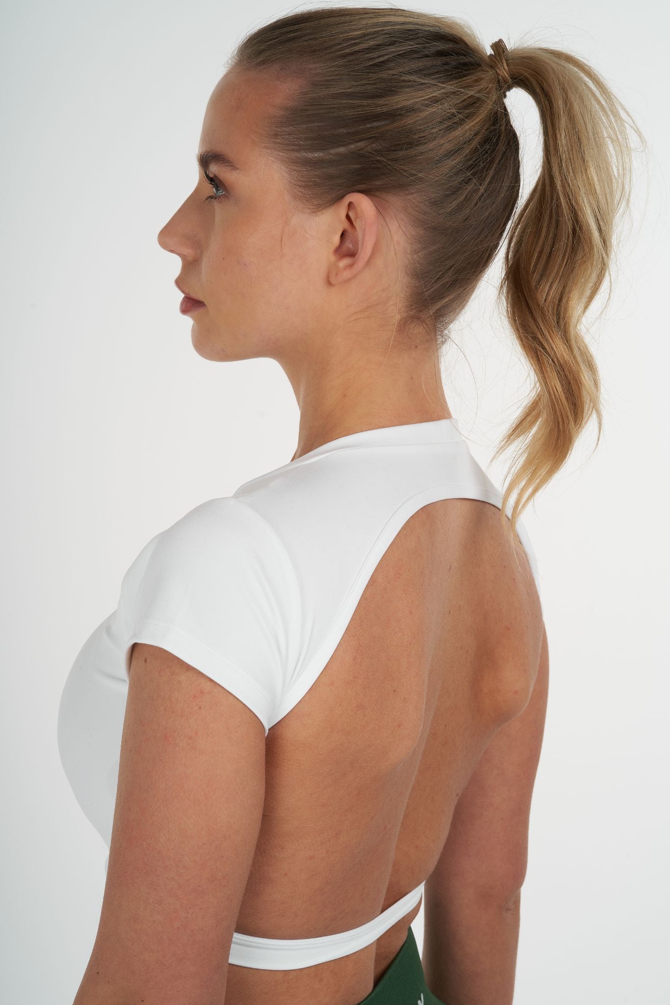 Arise Backless Top - White