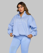 Chiara is 5’6” and wears size S.