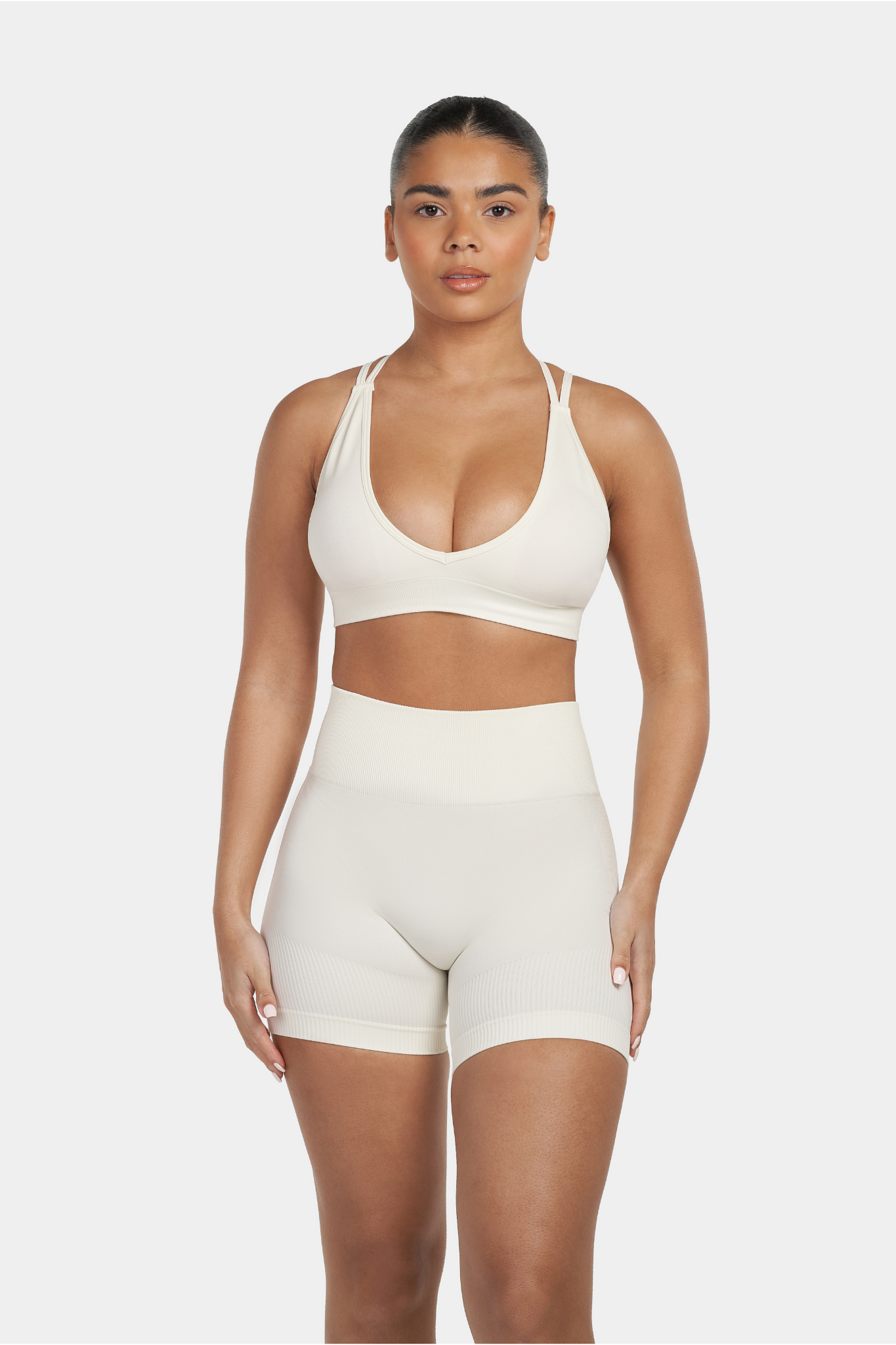 V-Neck Sculpt Seamless Bra| Off-White