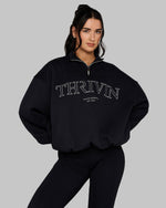 Bliss is 179cm and wears size XS.