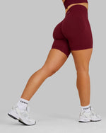 Elevate Ribbed Mid-Waisted Contour Shorts | Fine Wine