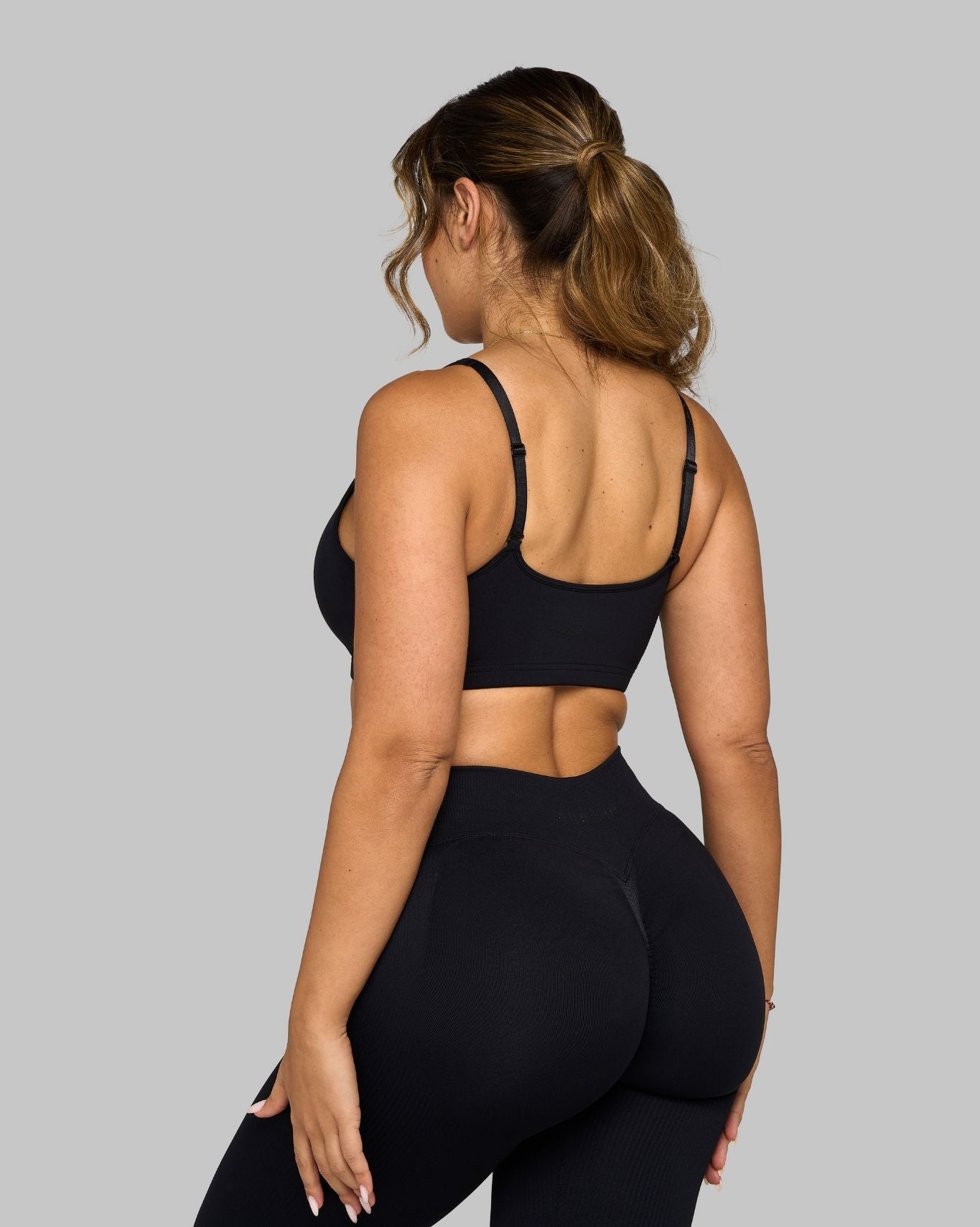 Elevate Sweetheart Impact Bra | Night Black