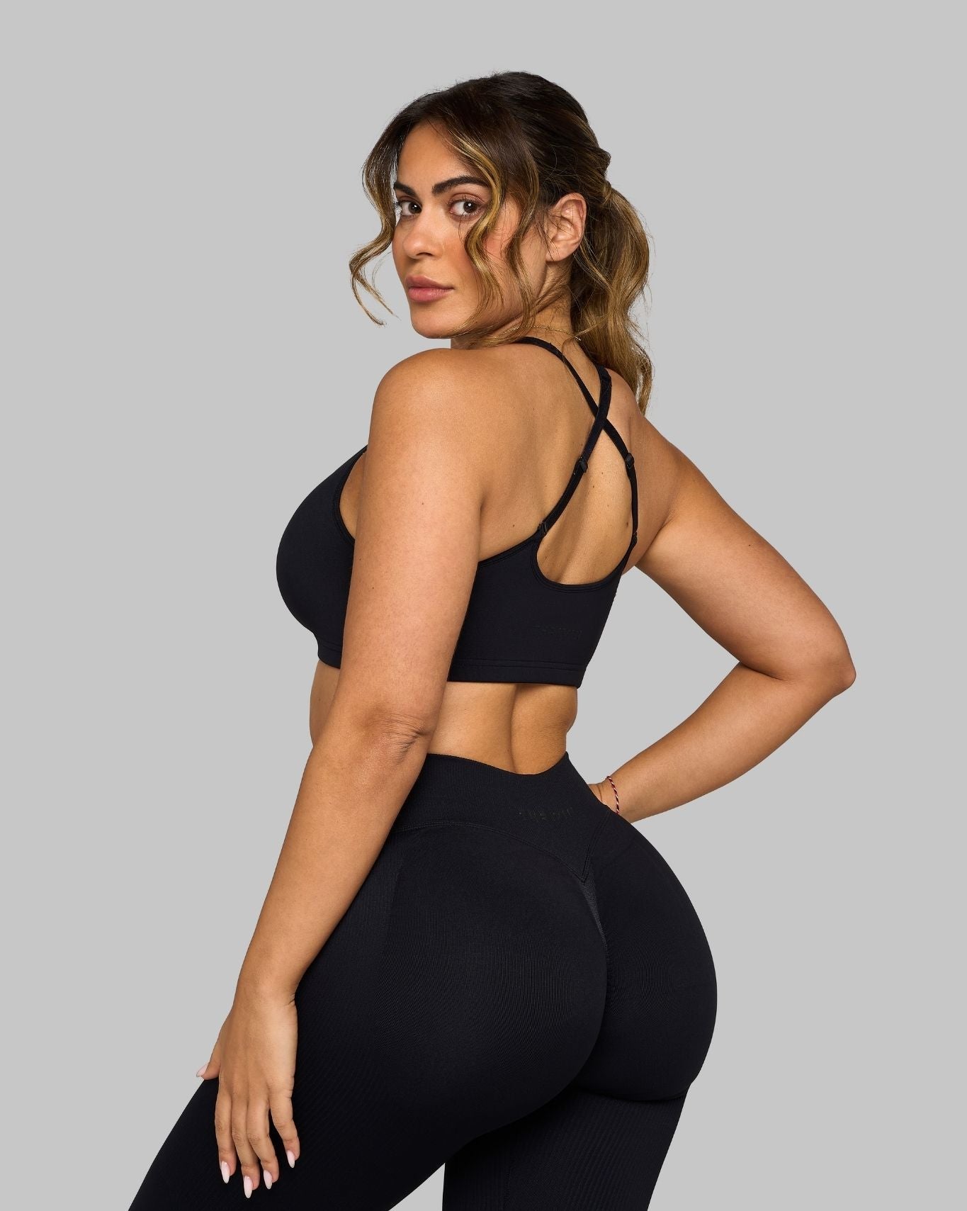 Elevate Sweetheart Impact Bra | Night Black