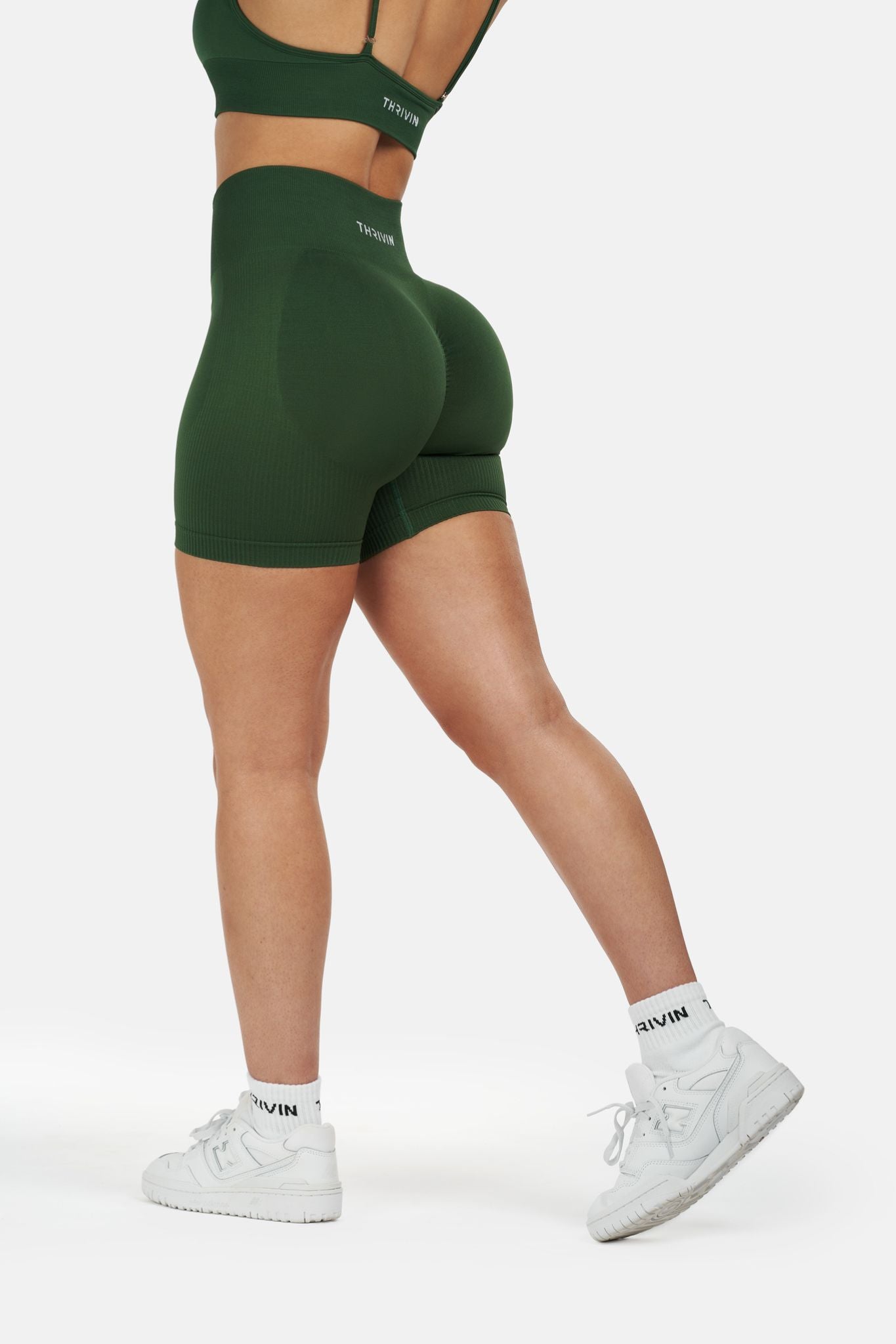 Arise - Seamless Sculpt Ribbed Contour Shorts - Green