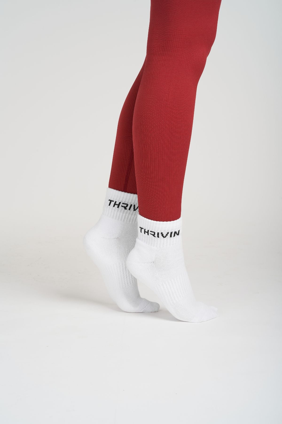 THRIVIN Silk Socks "White"