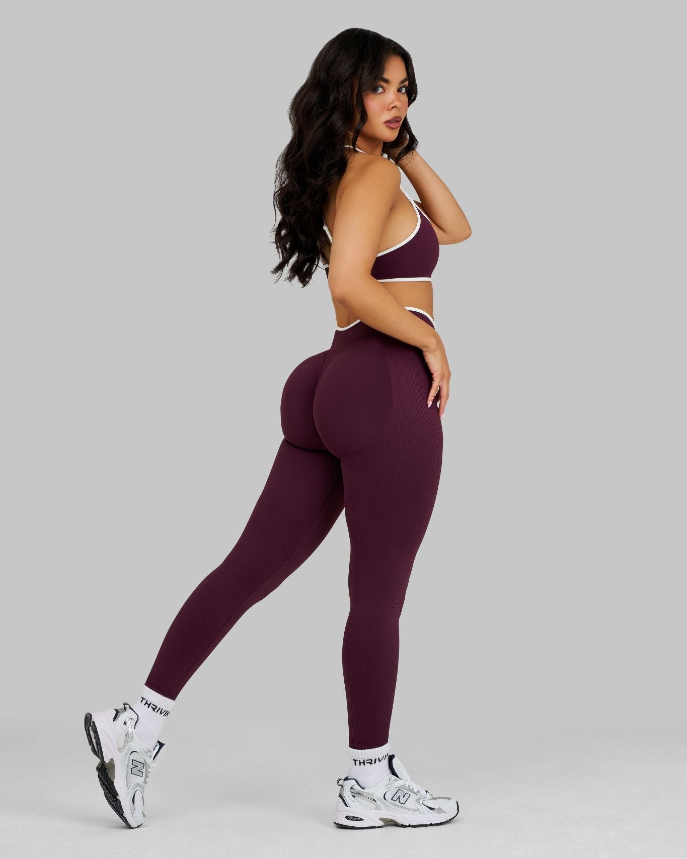 Outline V Waist Leggings | Winter Plum
