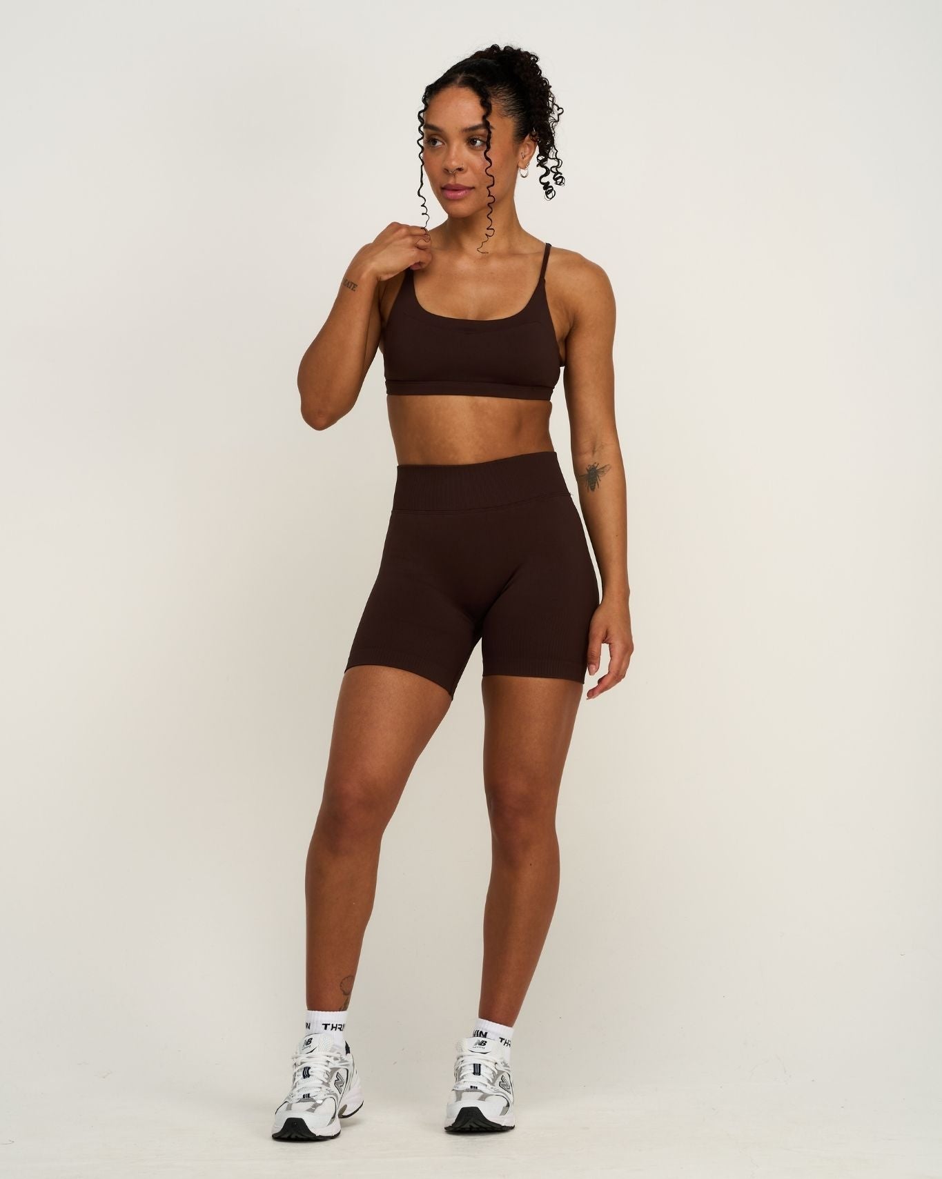 Elevate™ Sculpting Seamless Scoop Neck Bra | Coffee