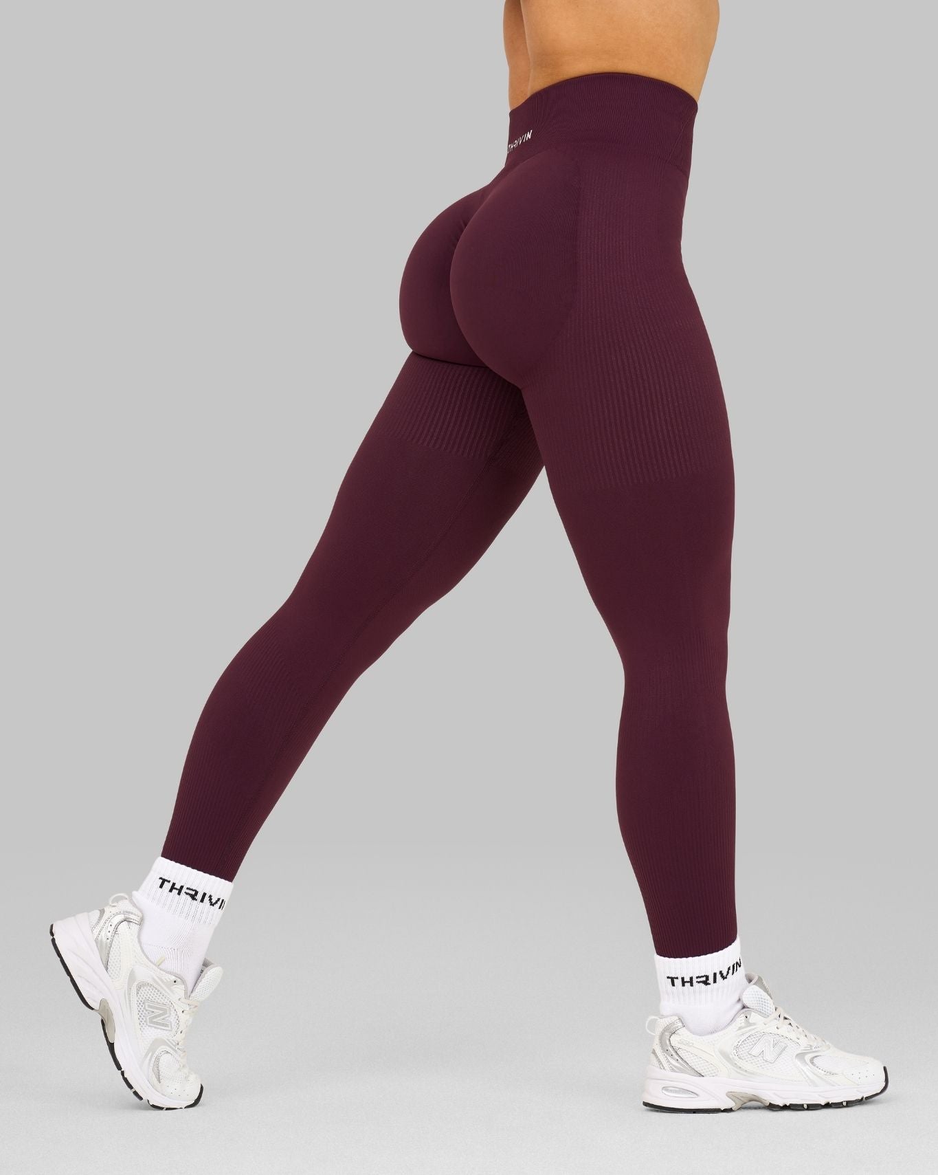 Elevate™ Ribbed High-Waisted Contour Leggings | Winter Plum