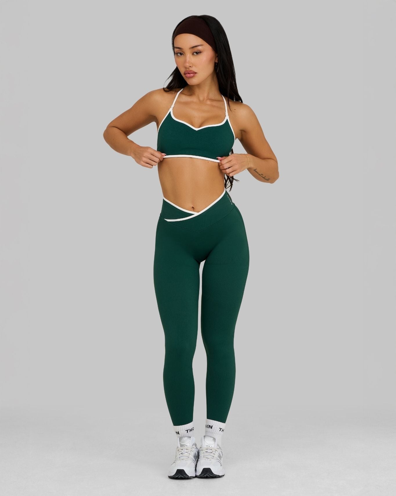 Outline V Waist Leggings | Pine Green