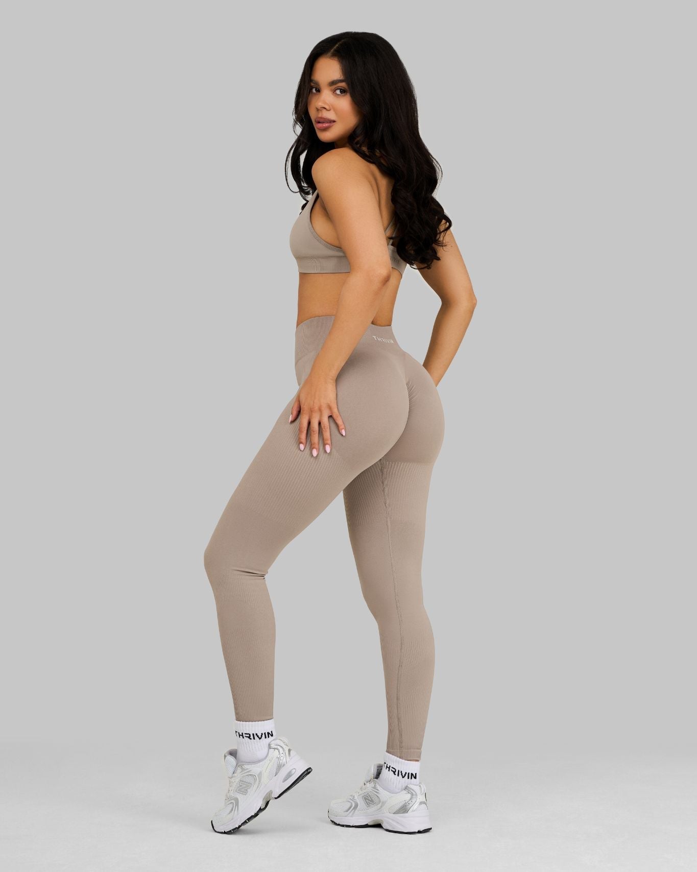 Elevate Ribbed Mid-Waisted Contour Leggings | Latte