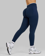 Outline V-Waist Leggings | Midnight Navy