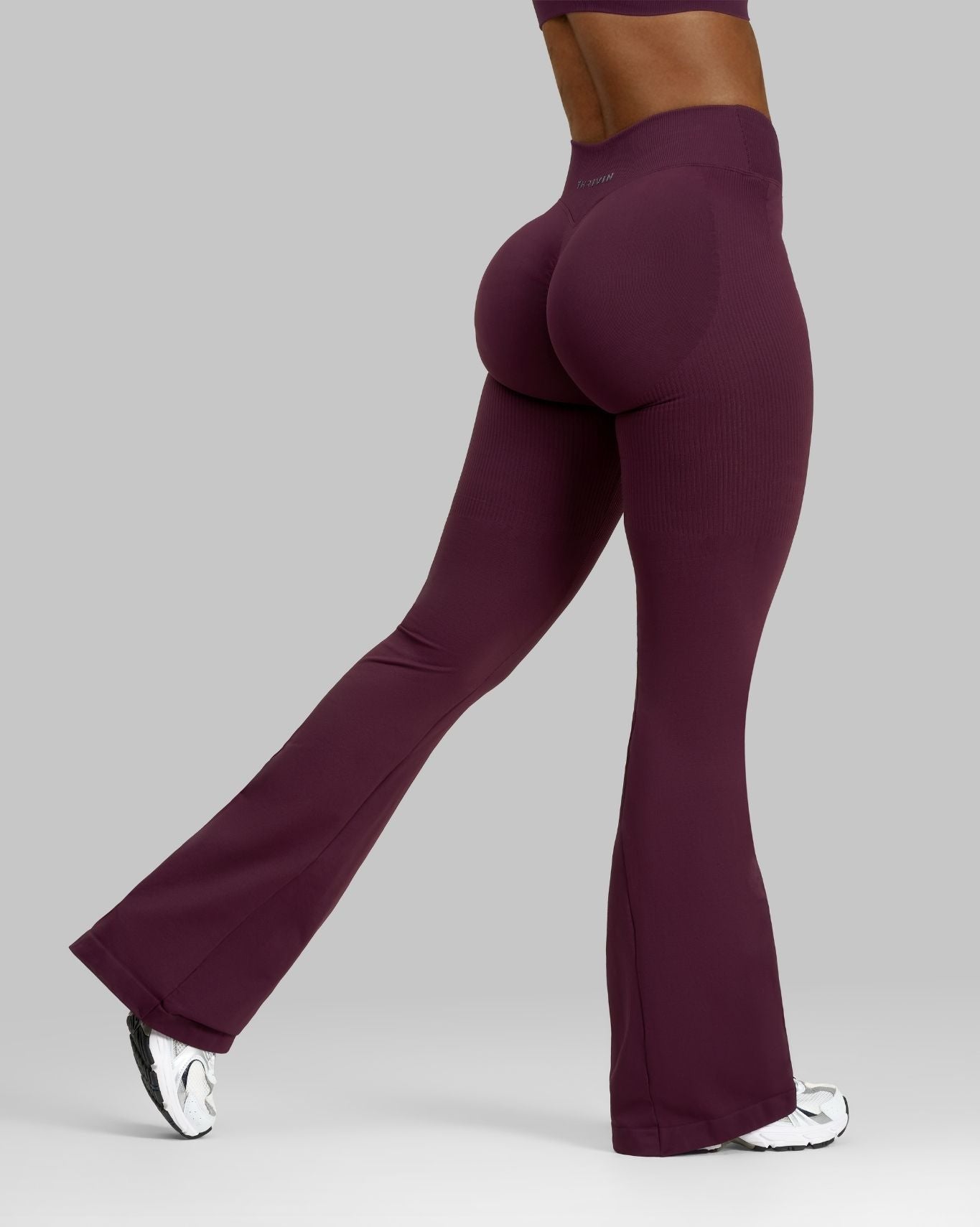 Elevate™ V-Waist Flared Leggings | Winter Plum