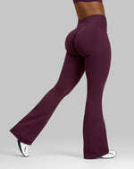 Elevate V-Waist Flared Leggings | Winter Plum