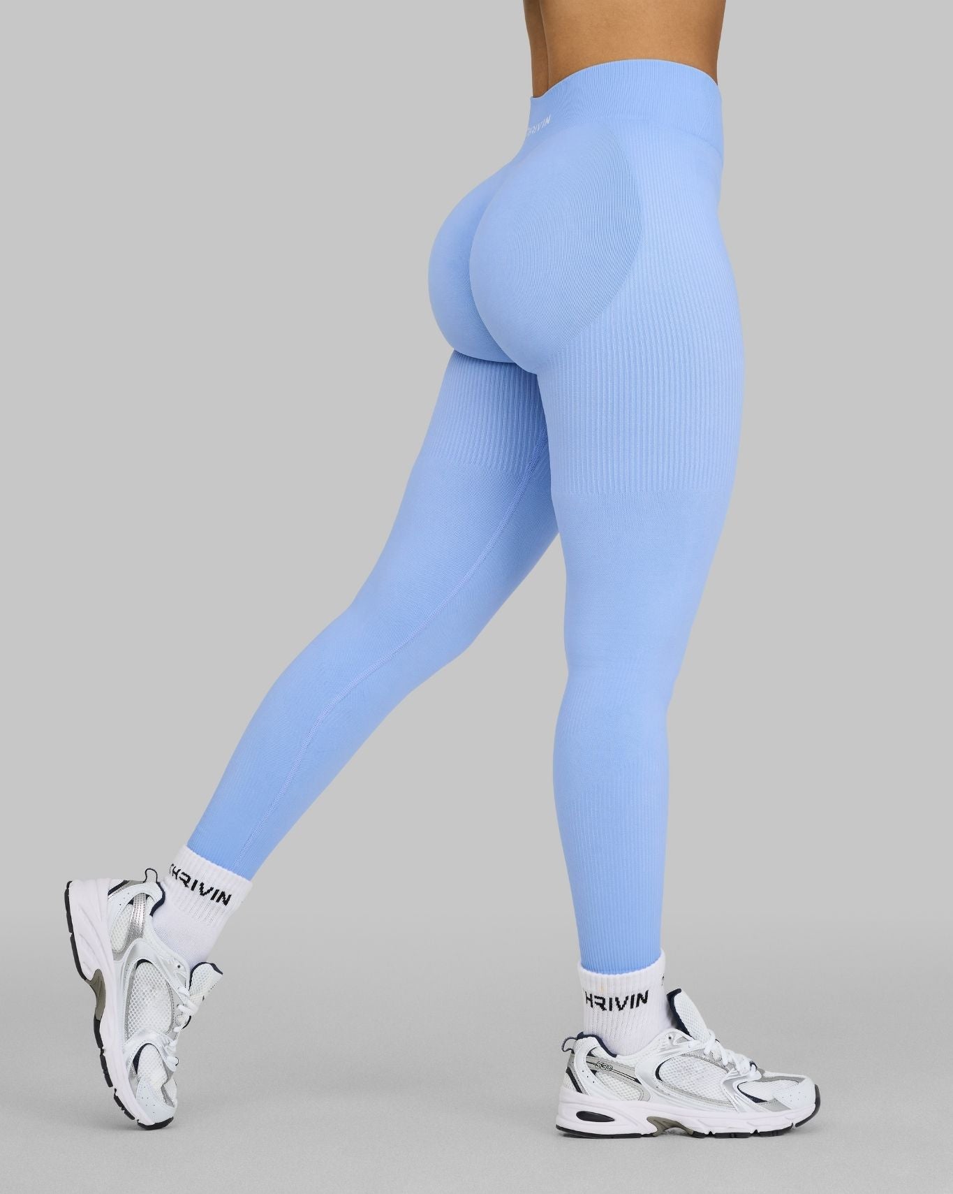 Lottie is 5’3” and wears a size XS