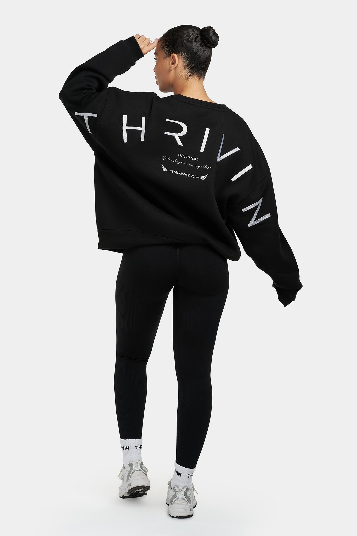 Orginal Thrivin Sweater | Black